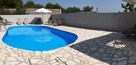 Διαμέρισμα T&c *